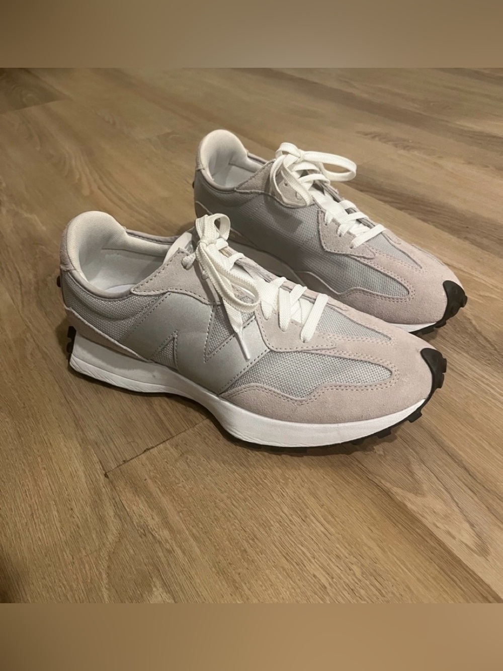 New Balance 327 - Size 11 Men’s